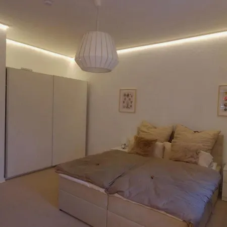 Cozy For 2 In A Great Location In Apartamento Bochum
